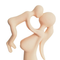 Mãe com filho no ar