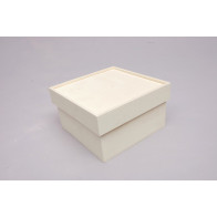 Caixa básica com rebordo na tampa