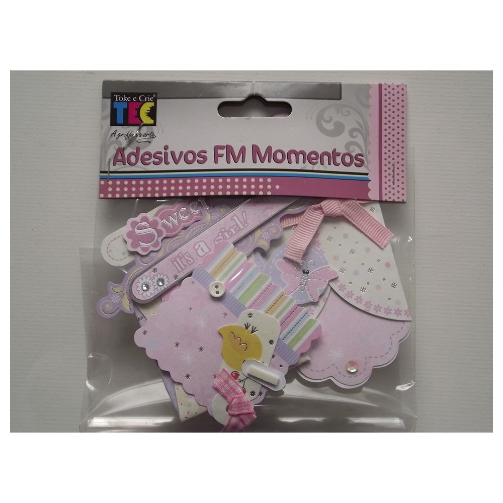 Conjunto de aplicações em papel para menina